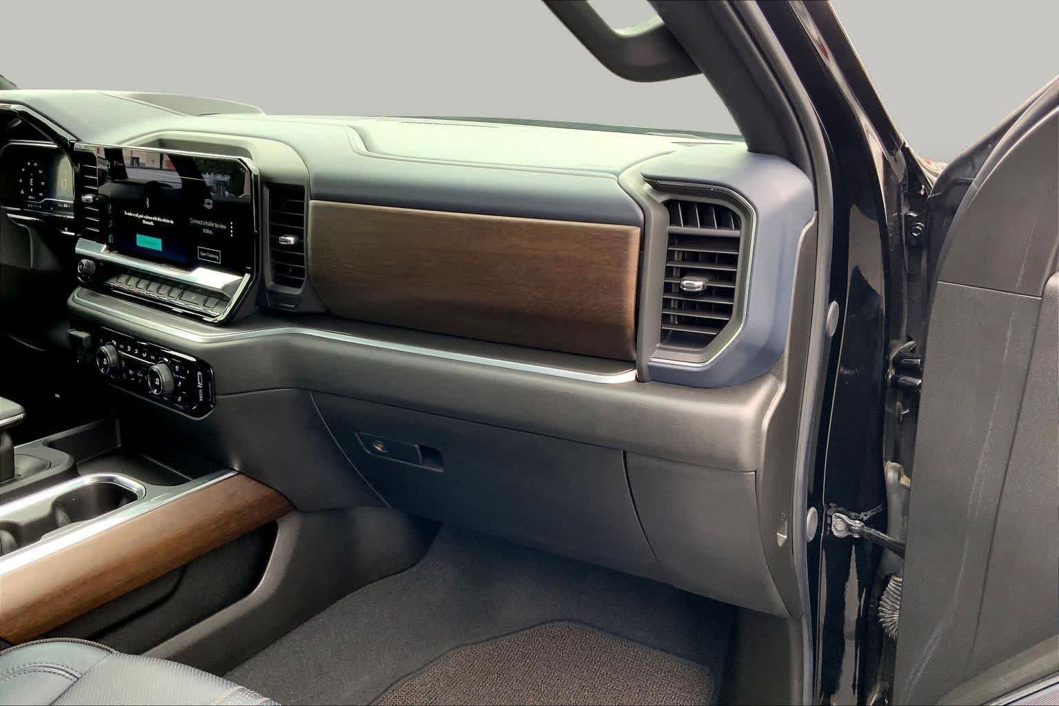 Used 2024 Black Chevrolet High Country image 18