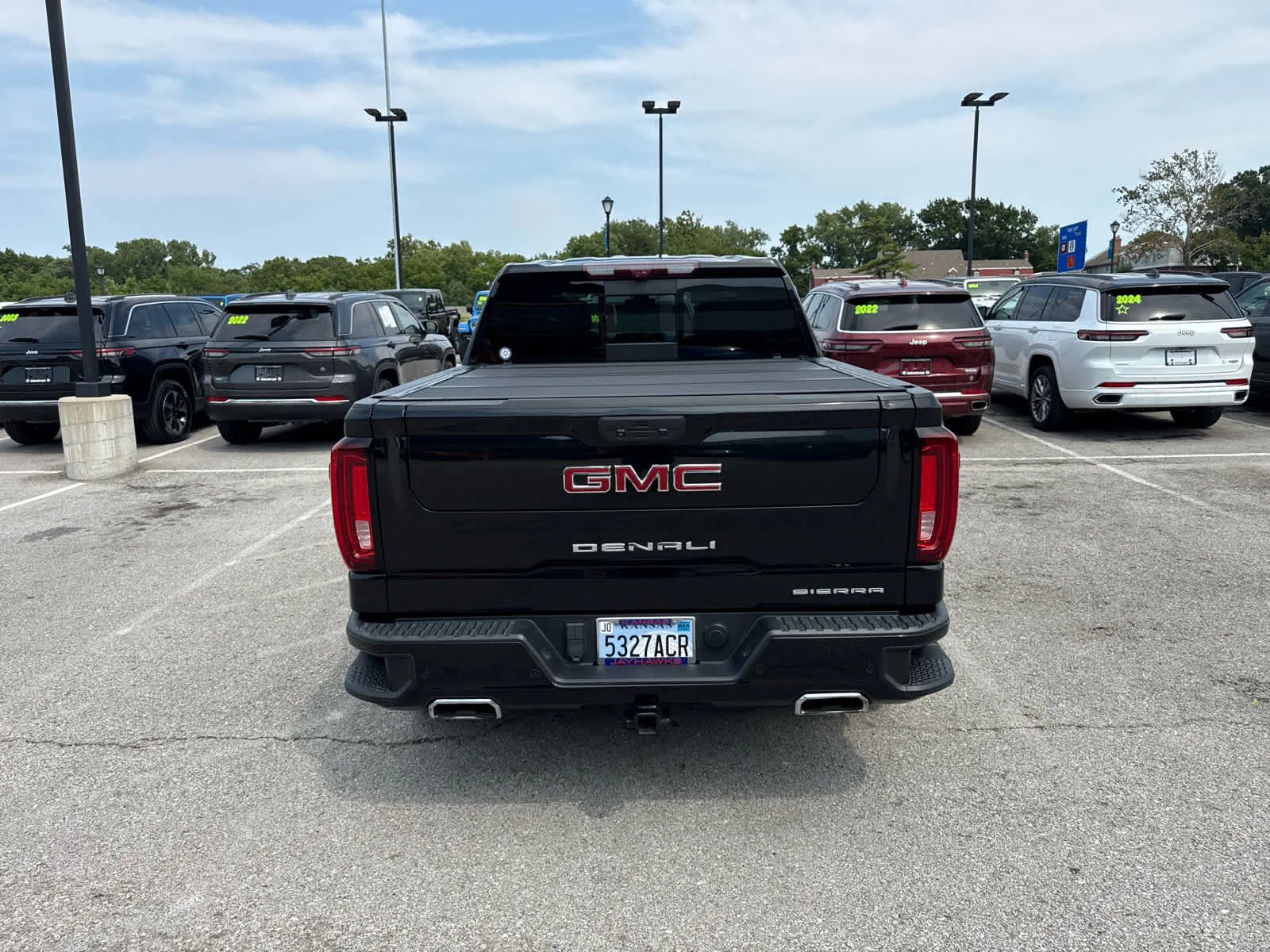 Used 2021 Onyx Black GMC Denali image 6