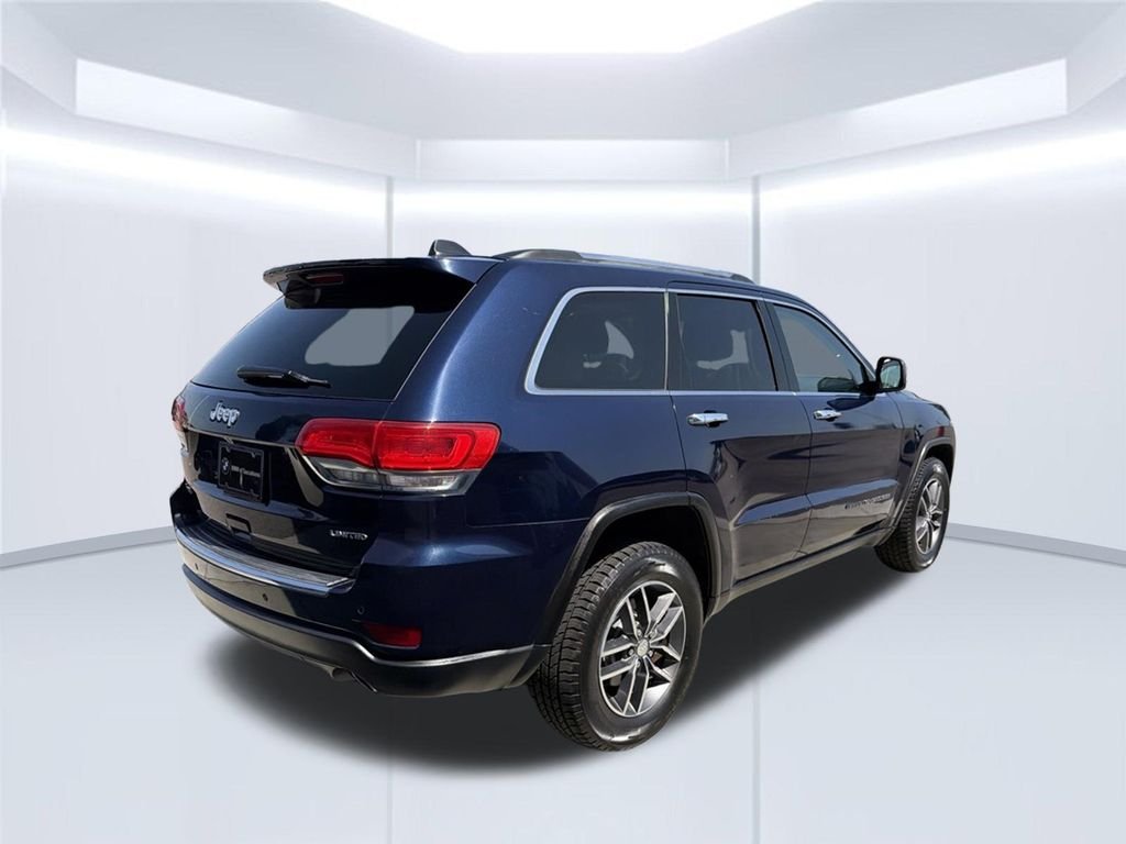 Used 2018 Blue Jeep Limited image 7