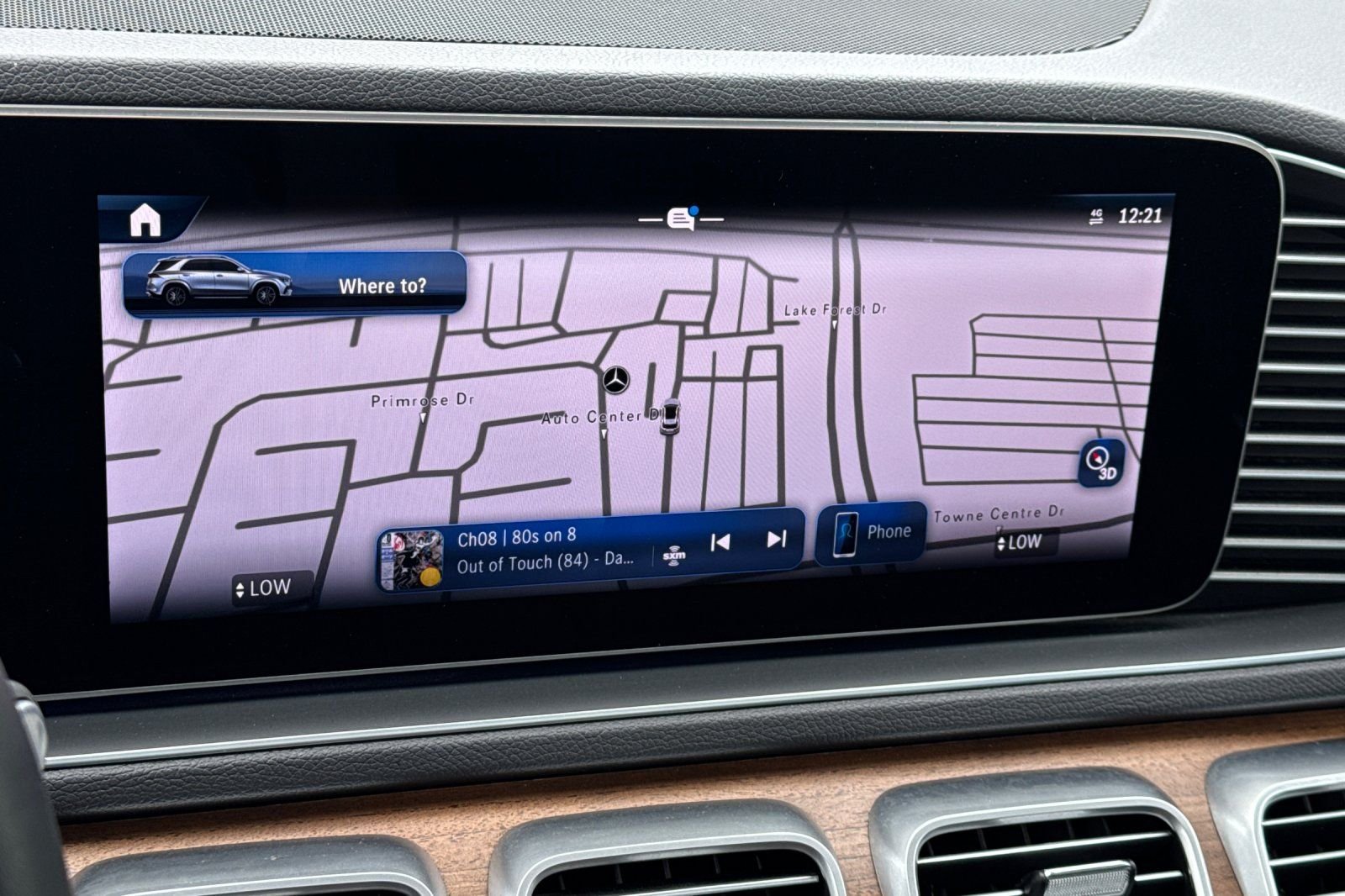 Certified Used 2025  Mercedes-Benz GLE 450 image 16