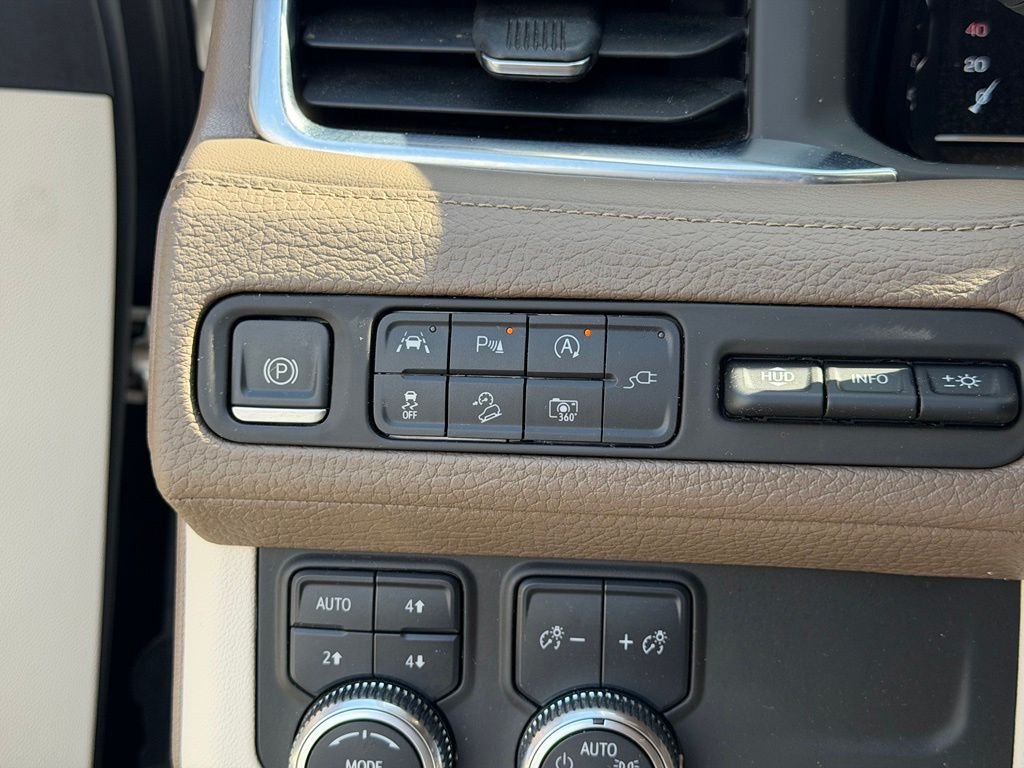 Used 2022 Beige GMC Denali image 33