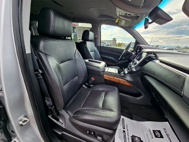 Used 2018 Silver Ice Metallic Chevrolet Premier image 24