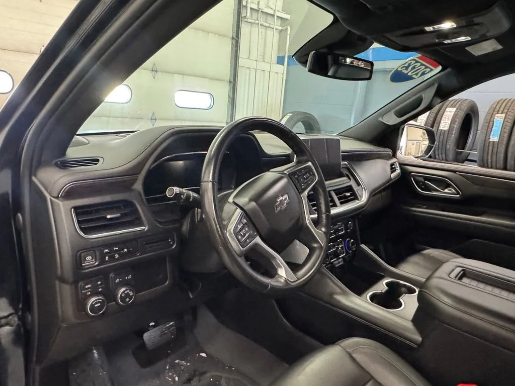 2023 Chevrolet Suburban Z71 - Photo 39