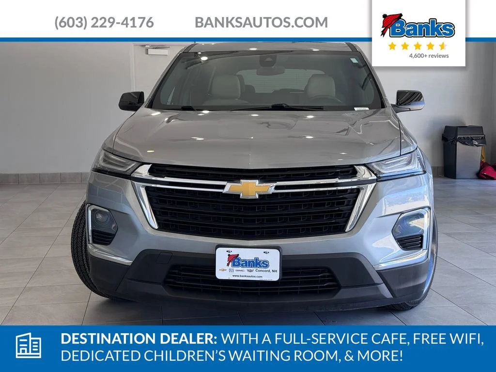2023 Chevrolet Traverse LS - Photo 3