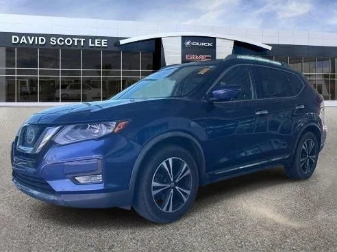 Used 2017 Caspian Blue Nissan SL image 3