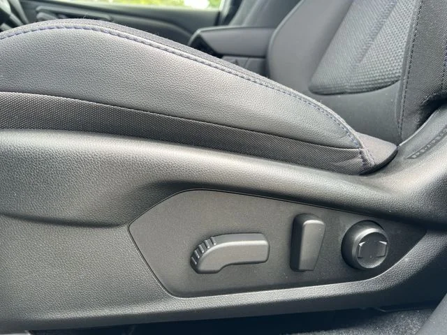 Used 2025 Silver Subaru Premium image 19