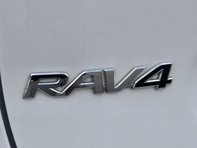 Used 2024 White Toyota LE image 20
