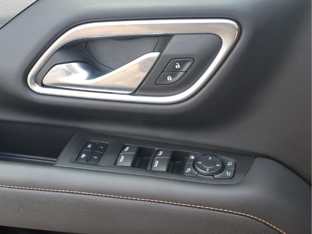 Used 2023 Onyx Black GMC AT4 image 13