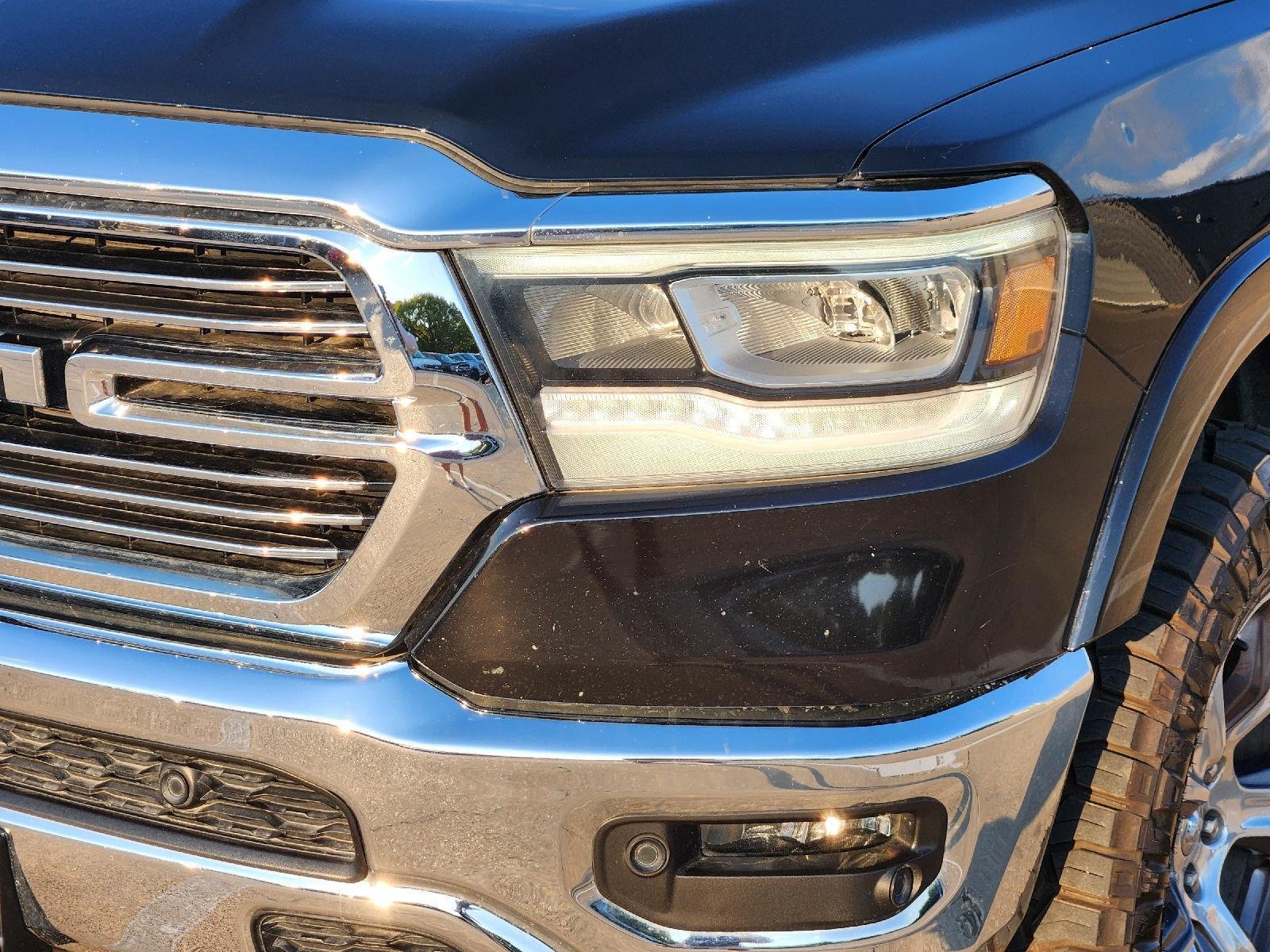 Used 2020 Diamond Black Crystal Pearlcoat Ram Laramie image 7