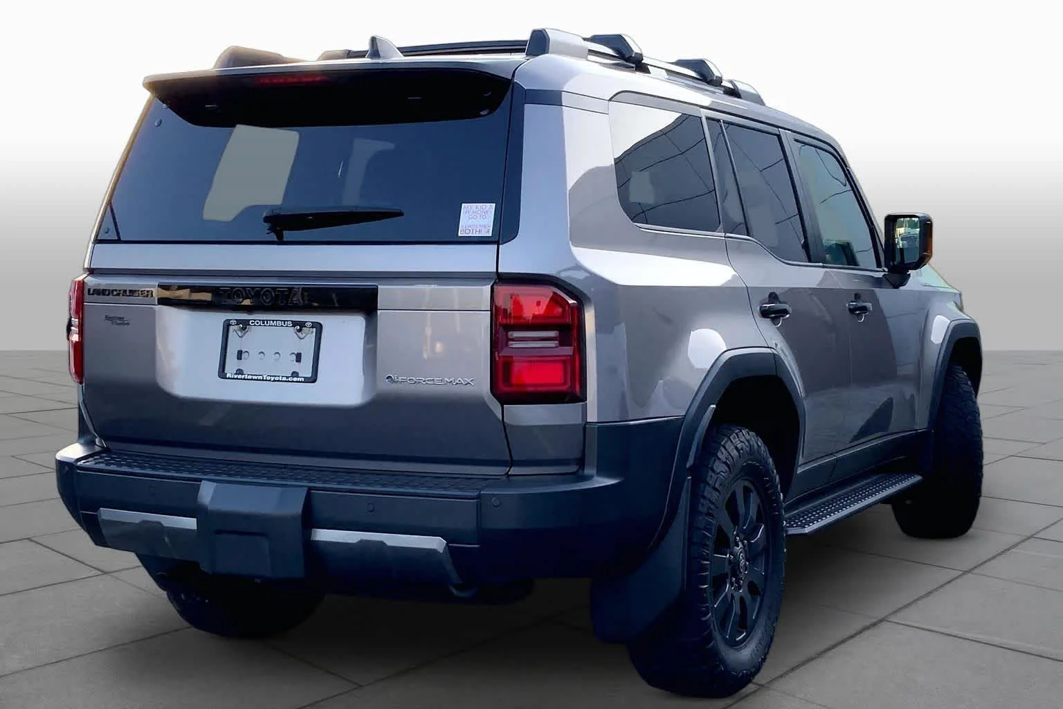 Used 2024 Meteor Shower Toyota  image 12