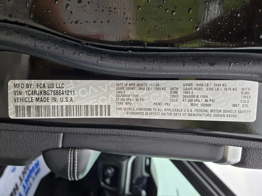 Used 2025 Black Jeep Limited image 34