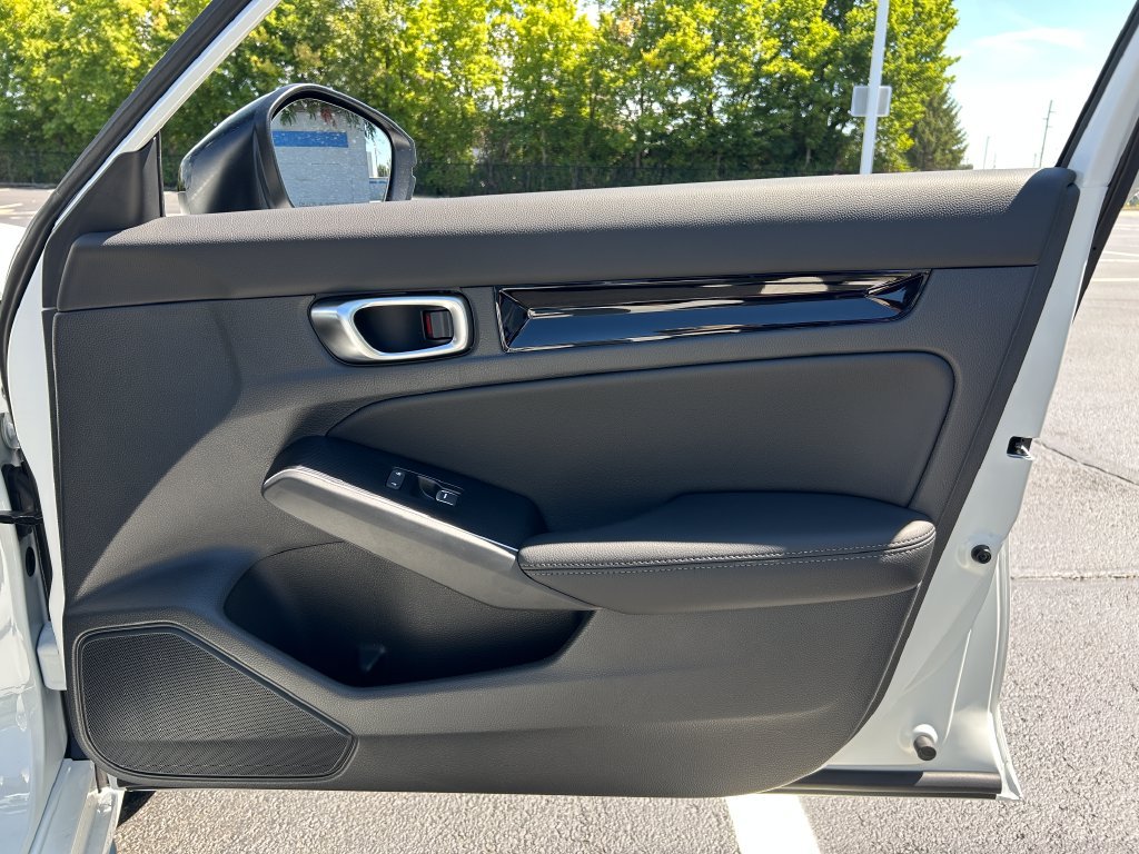 New 2026 Platinum White Pearl Honda Sport Touring image 25