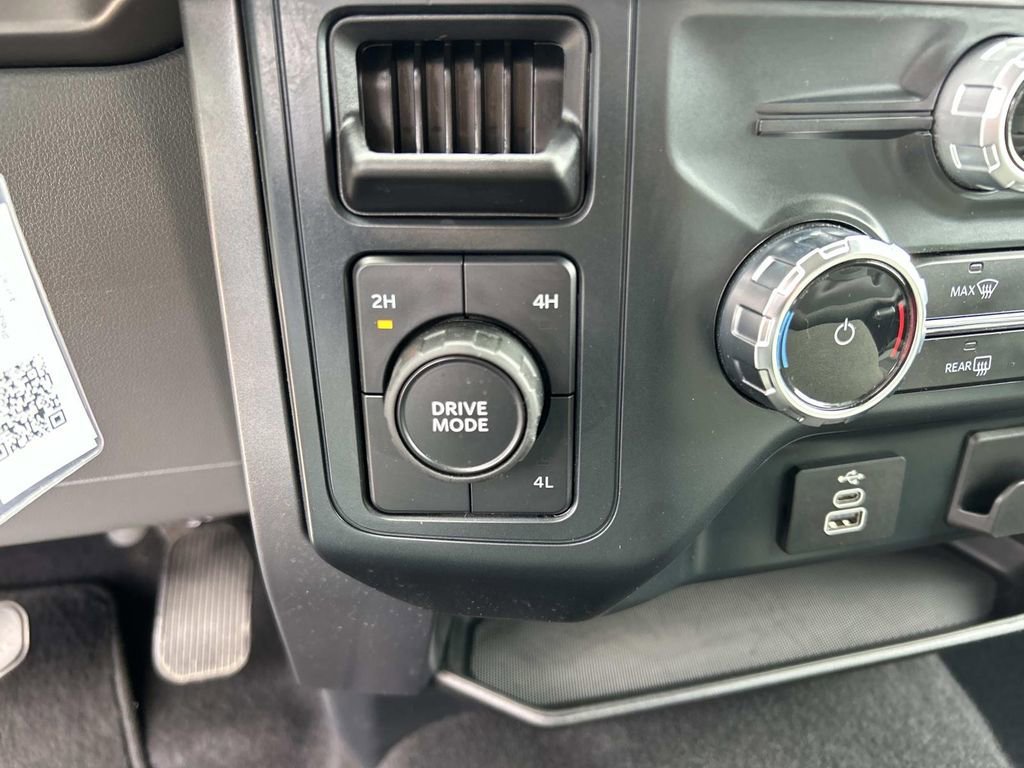 Used 2025 Carbonized Gray Ford XLT image 32
