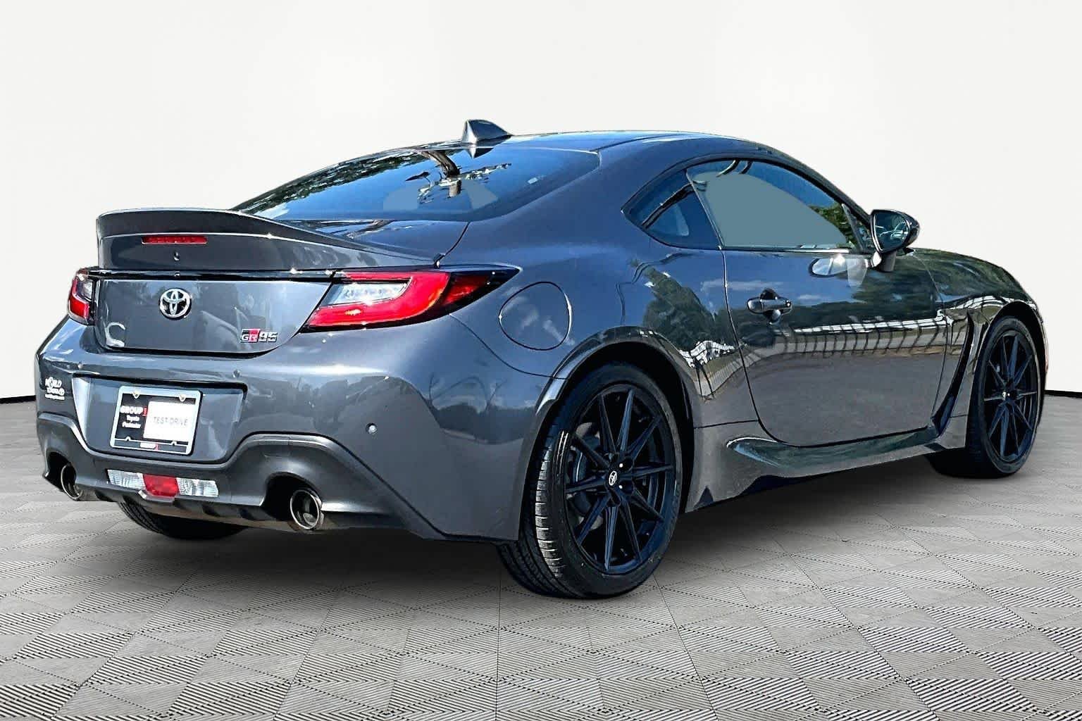 Used 2023 Pavement Toyota Premium image 13