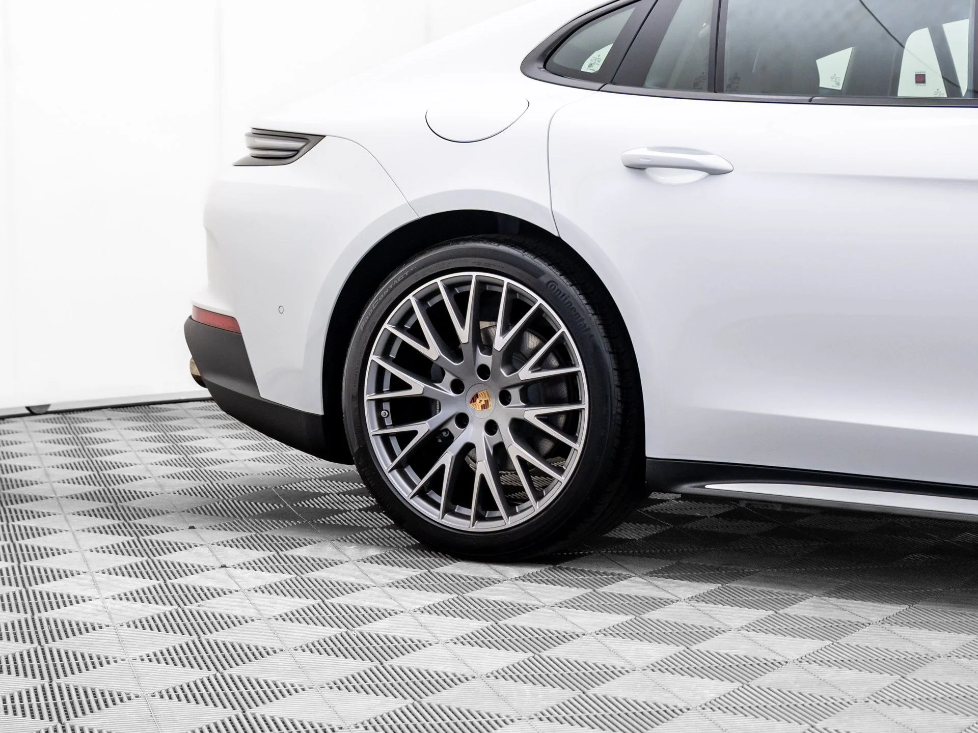 New 2026 White Porsche 4 image 33