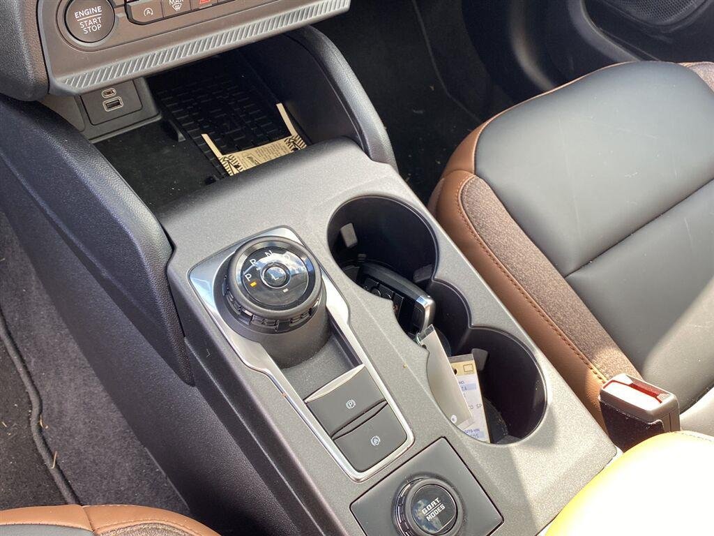 Used 2025 Desert Sand Ford Outer Banks image 21