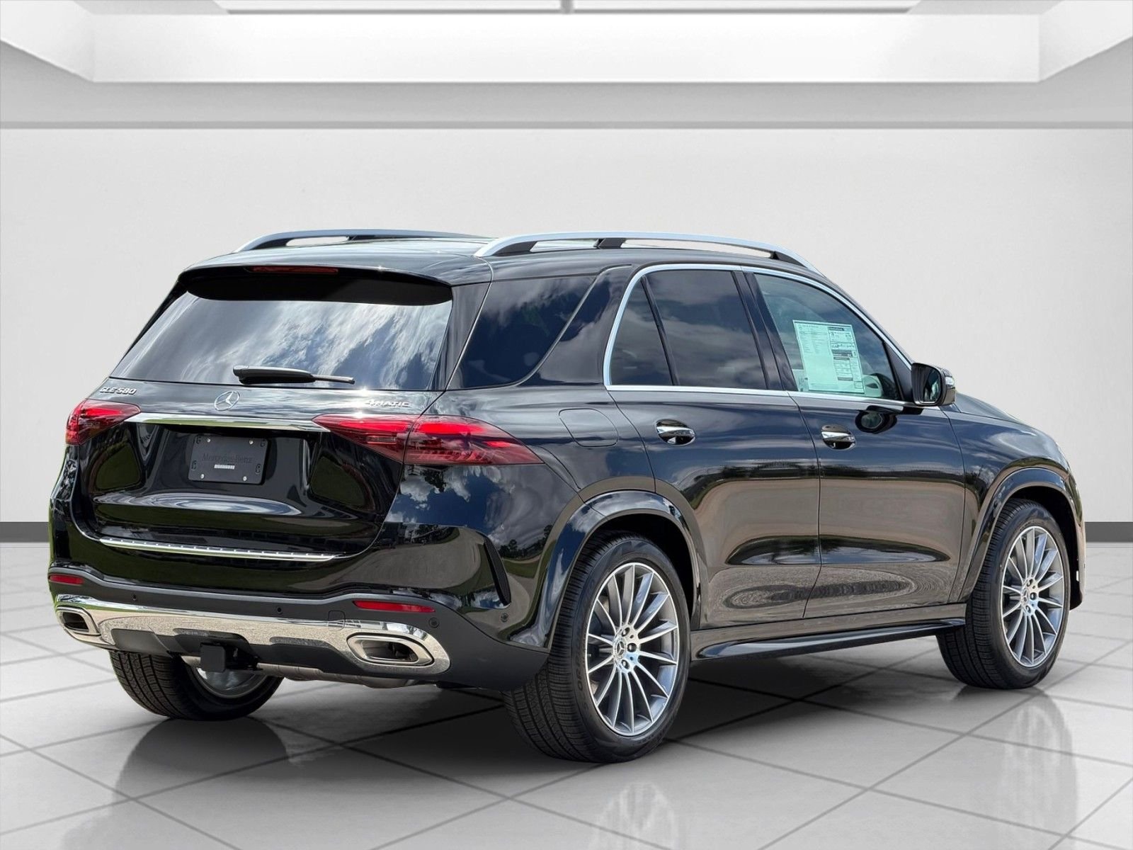 New 2026 Obsidian Black Metallic Mercedes-Benz GLE 580 image 3