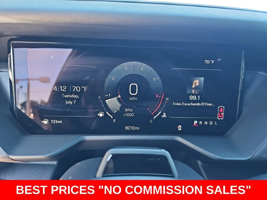 Used 2024 White Frost Tricoat GMC Denali image 20
