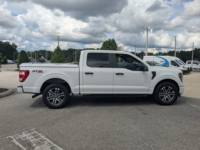 Used 2023 Oxford White Ford XL image 2