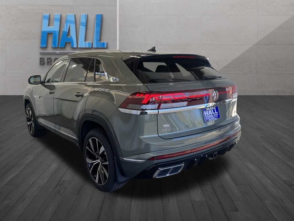 2026 Volkswagen Atlas Cross Sport SEL Premium R-Line photo 3