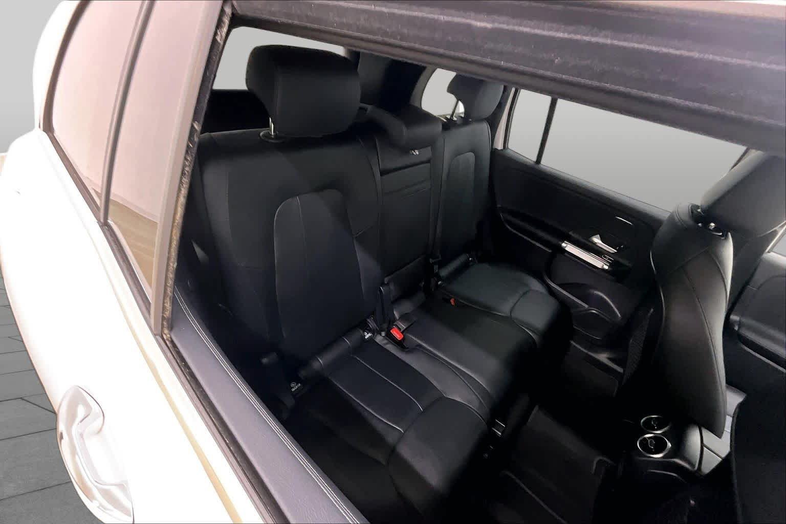 Used 2023 Polar White Mercedes-Benz EQB 350 image 18