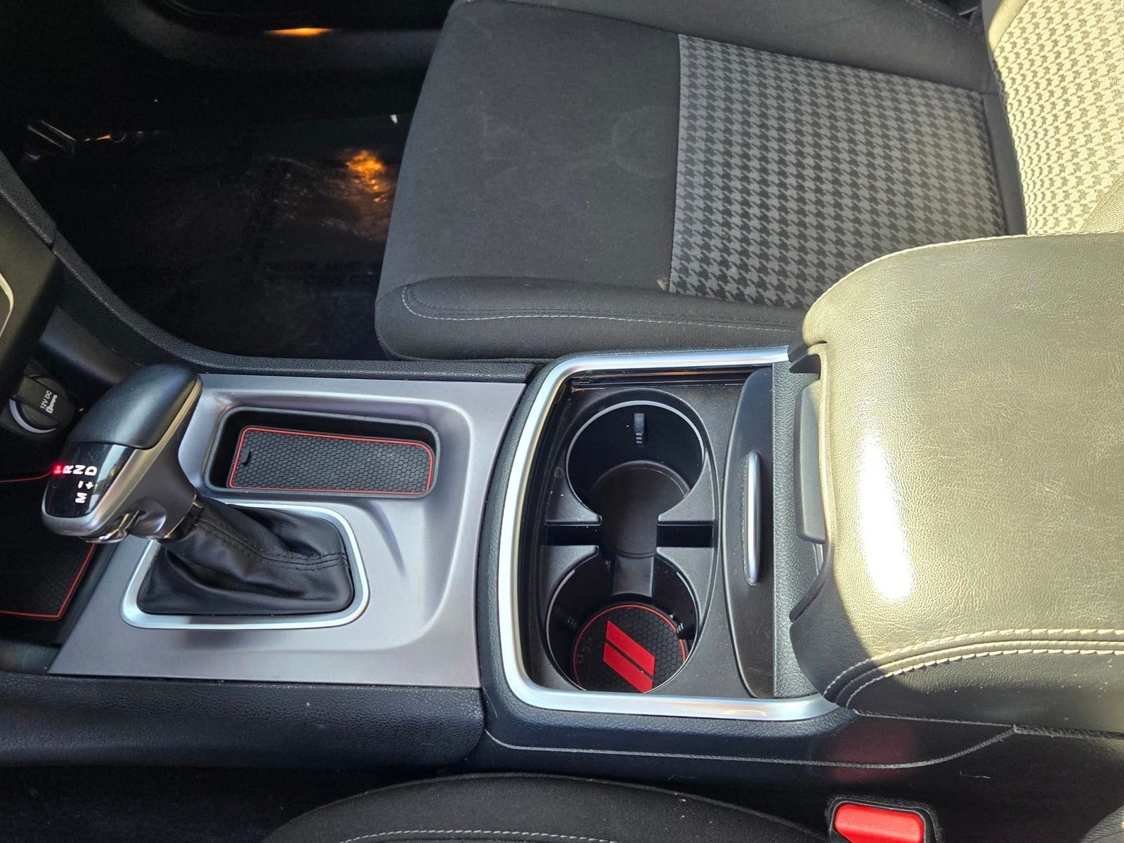 2019 Dodge Charger R/T photo 3