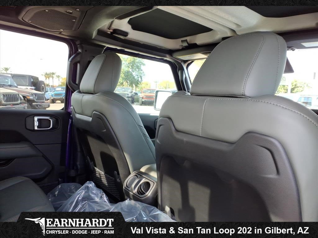 New 2026 Reign Exterior Paint Jeep Mojave X image 8