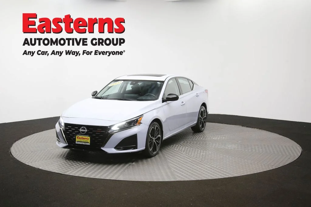 Used 2023 Gray Nissan 2.5 SR image 55