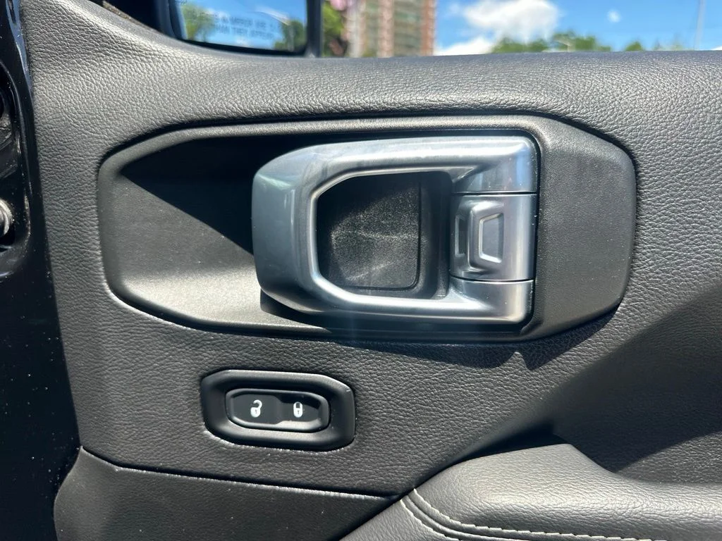 Used 2022 Black Jeep Unlimited Sahara 4xe image 18
