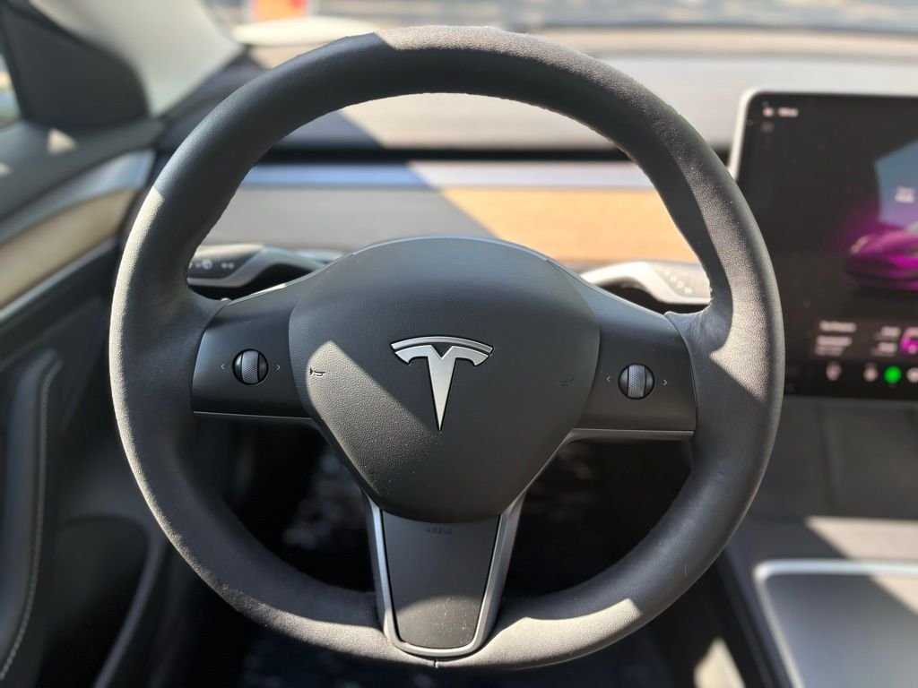 Used 2022 Pearl White Multi-Coat Tesla Long Range image 19