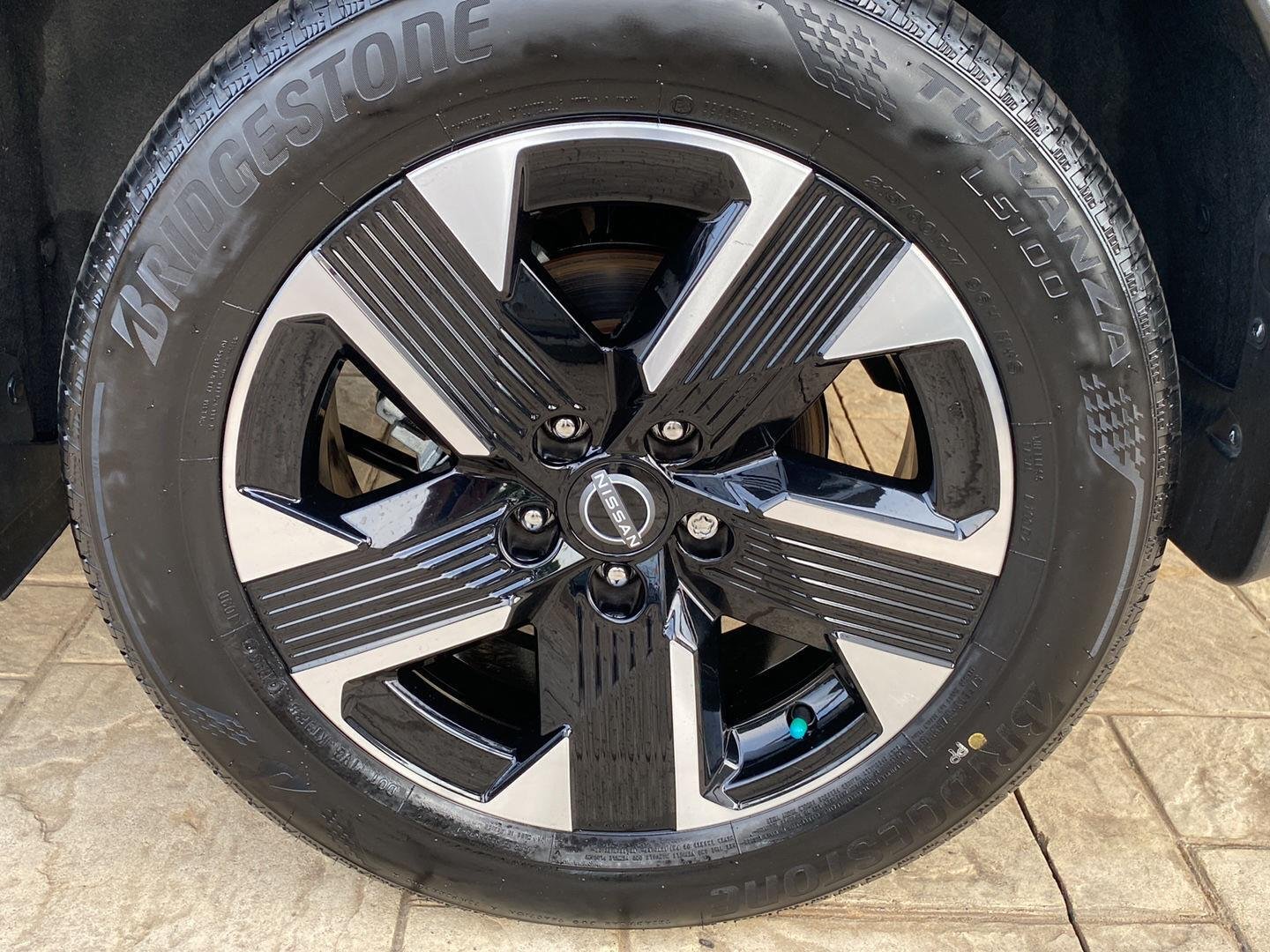 Certified Used 2025 Gun Metallic Nissan SV image 15