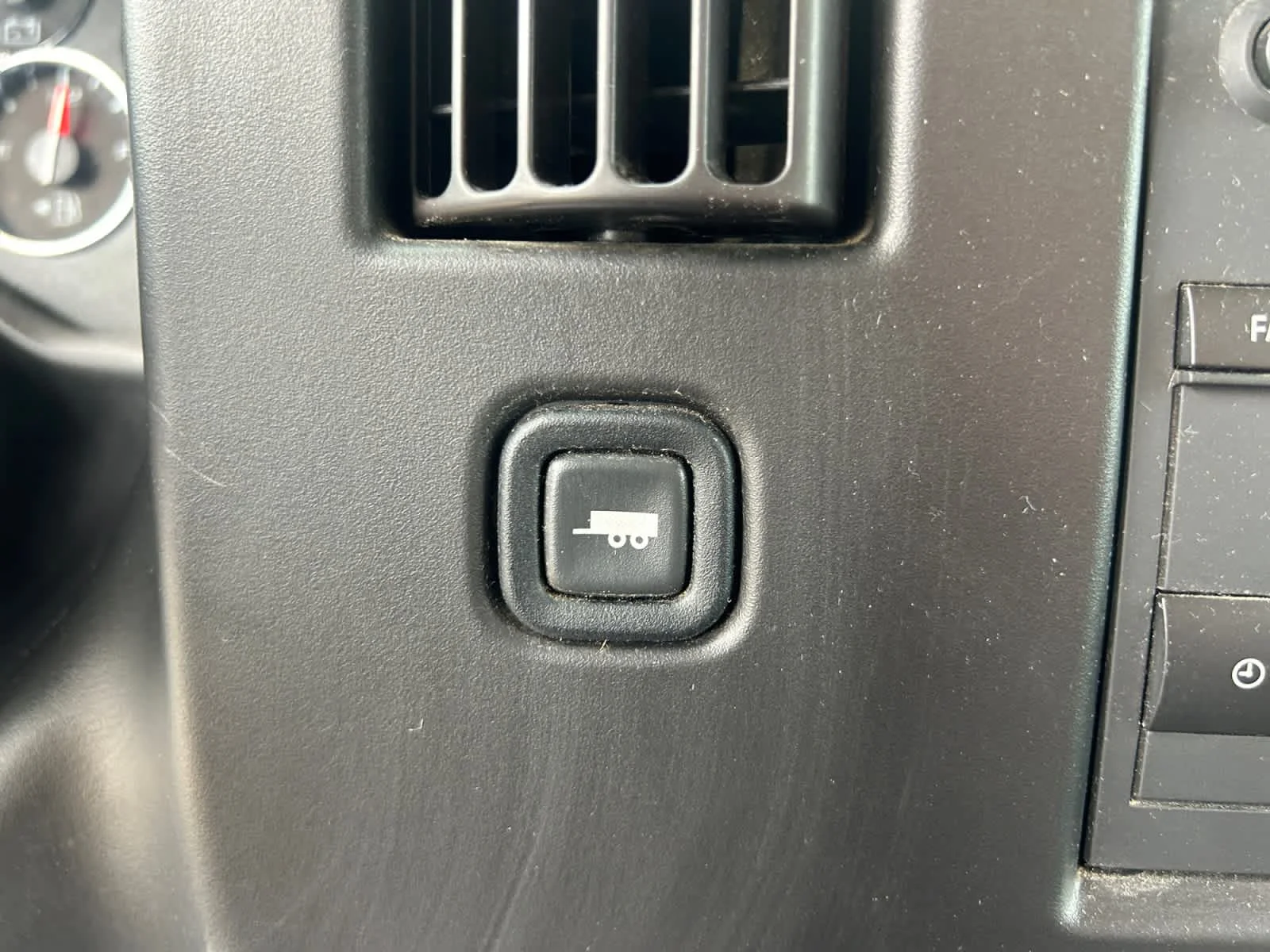 Used 2024 Summit White Chevrolet  image 25