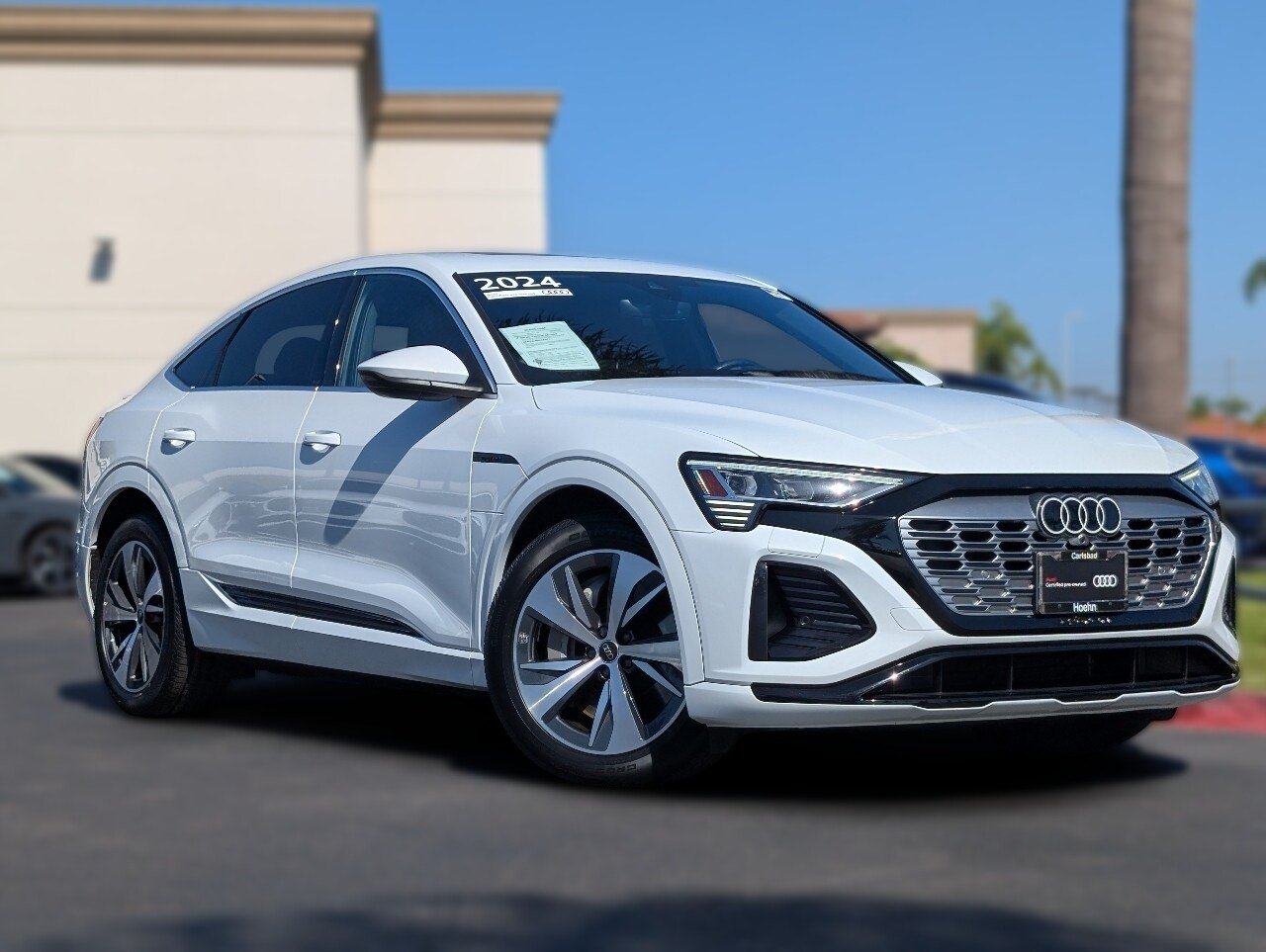 2024 Audi Q8 Sportback e-tron