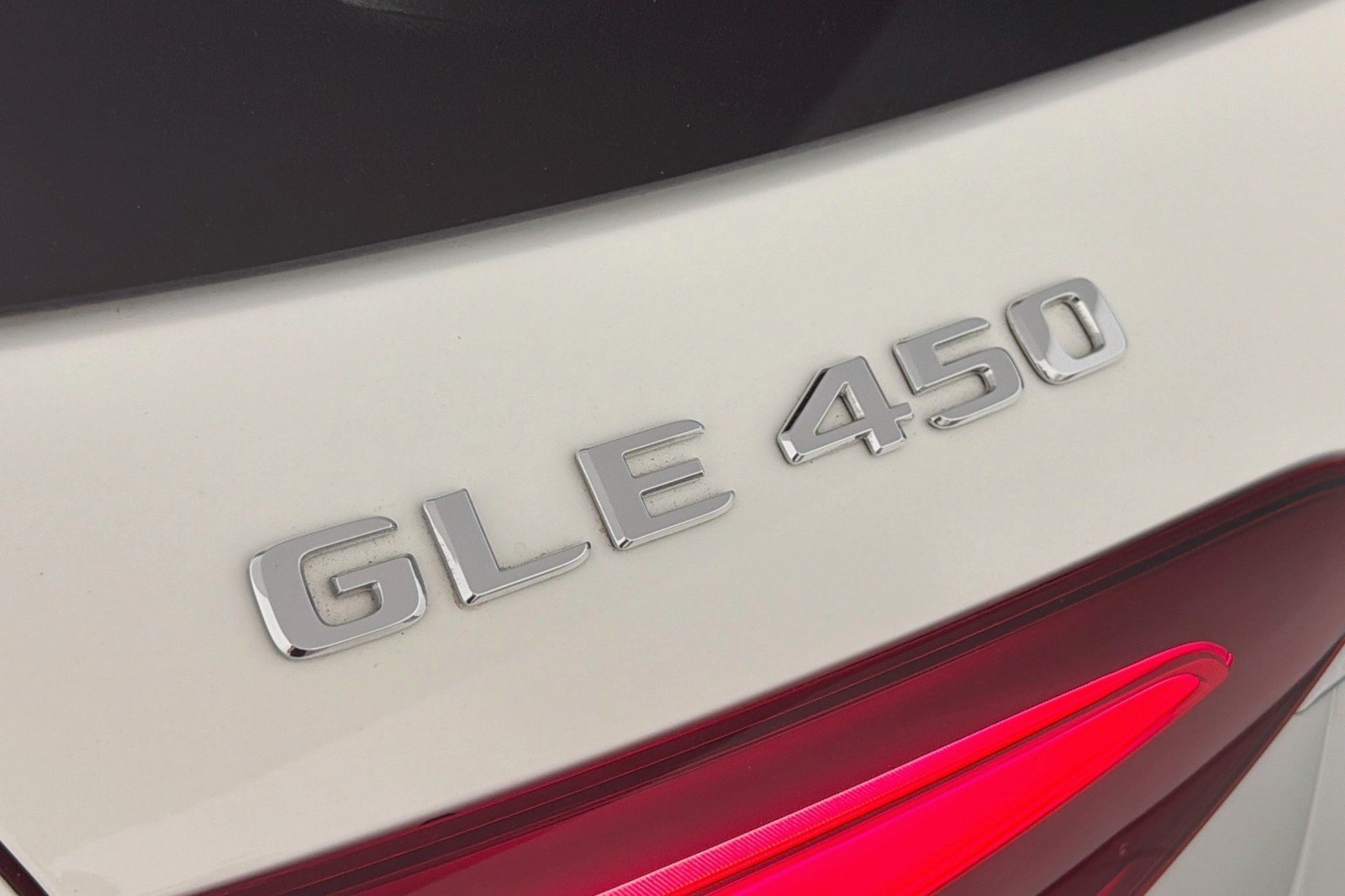 Certified Used 2024 Polar White Mercedes-Benz 450 image 9