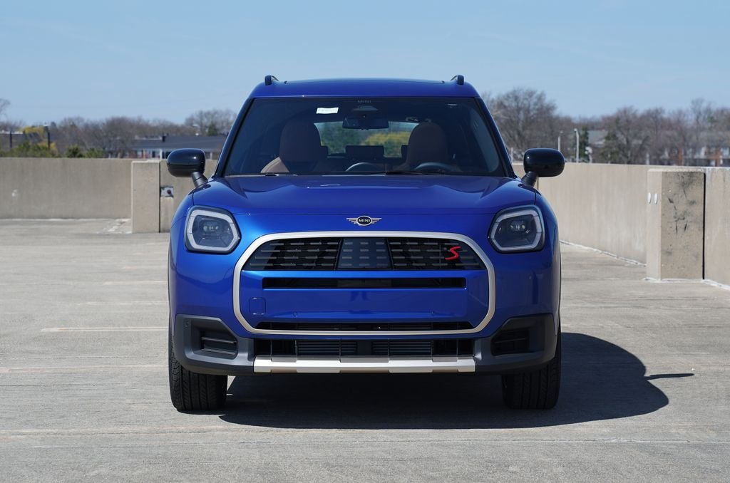 New 2026 Blazing Blue MINI Signature Plus image 2