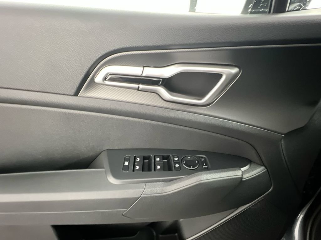 New 2026 Gravity Gray Kia LX image 16