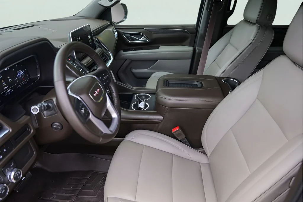Used 2023 Beige GMC SLT image 12
