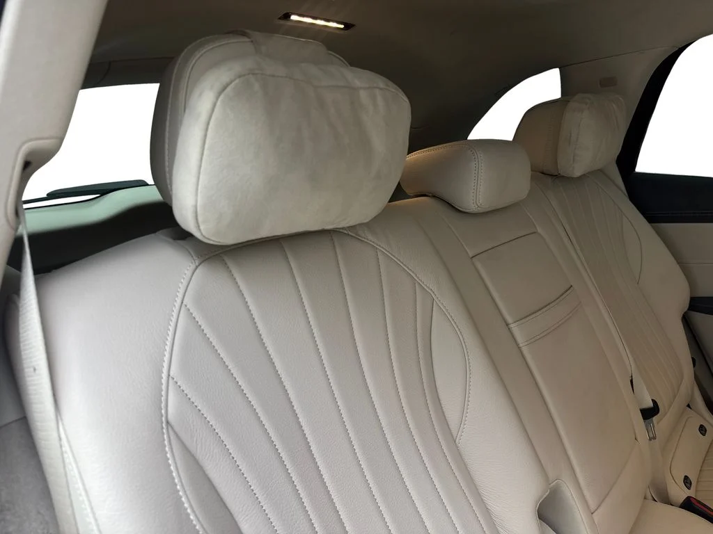 Used 2023 White Mercedes-Benz 450 image 38