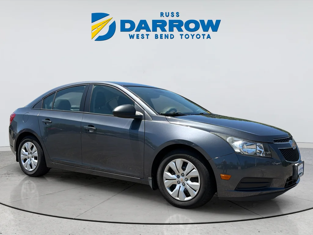 Used 2013 Gray Chevrolet LS image 6