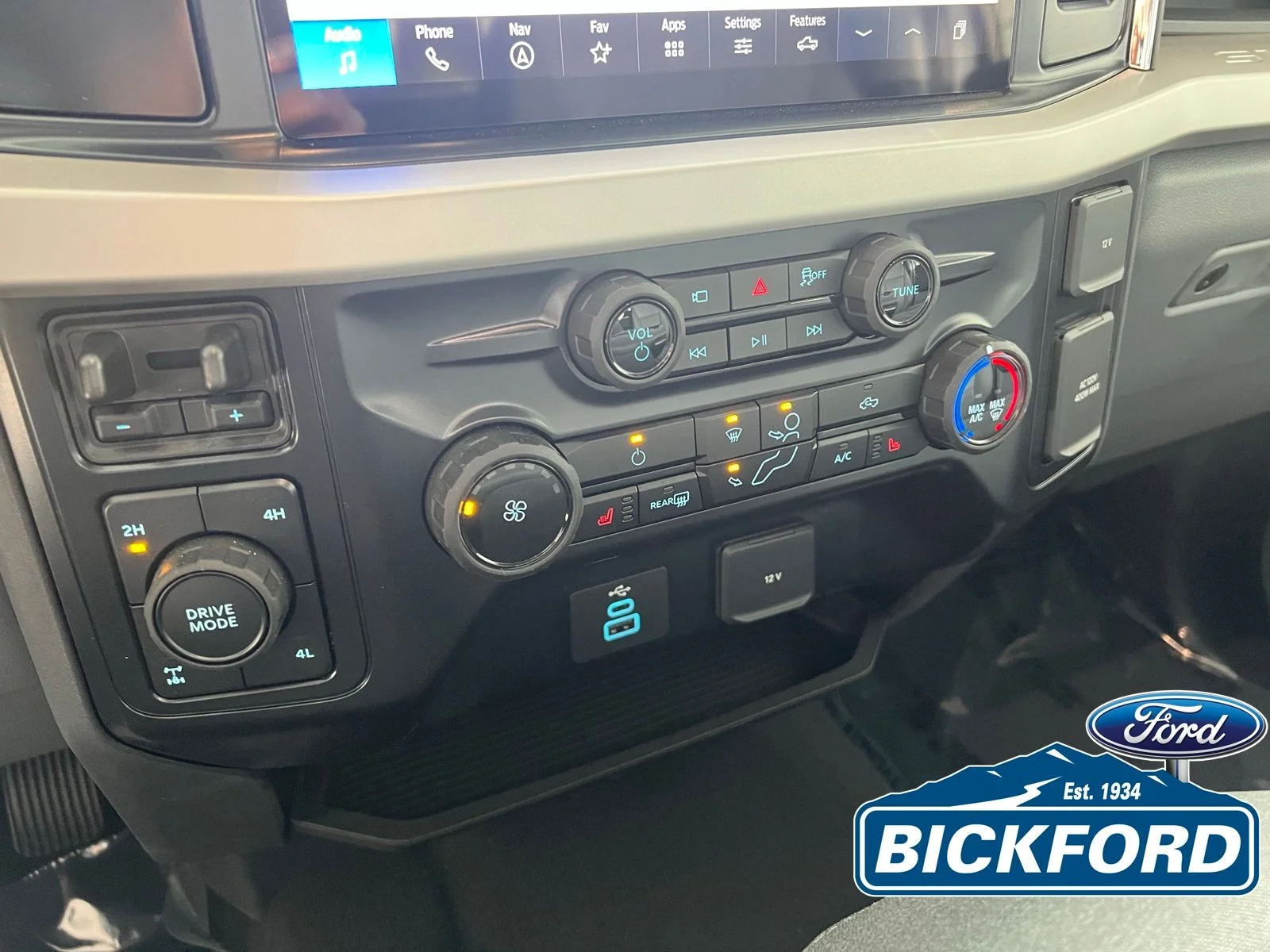 New 2026 White Ford XLT image 14