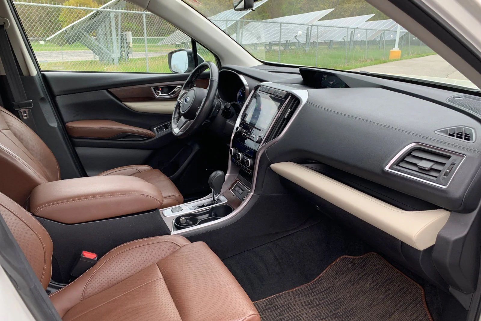 Used 2022 White Subaru Touring image 20
