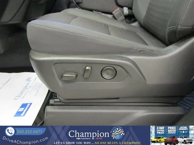 Certified Used 2025 Summit White Chevrolet Custom Trail Boss image 22