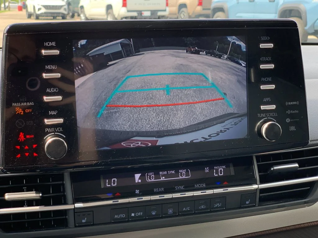 Used 2023  Toyota XLE image 23