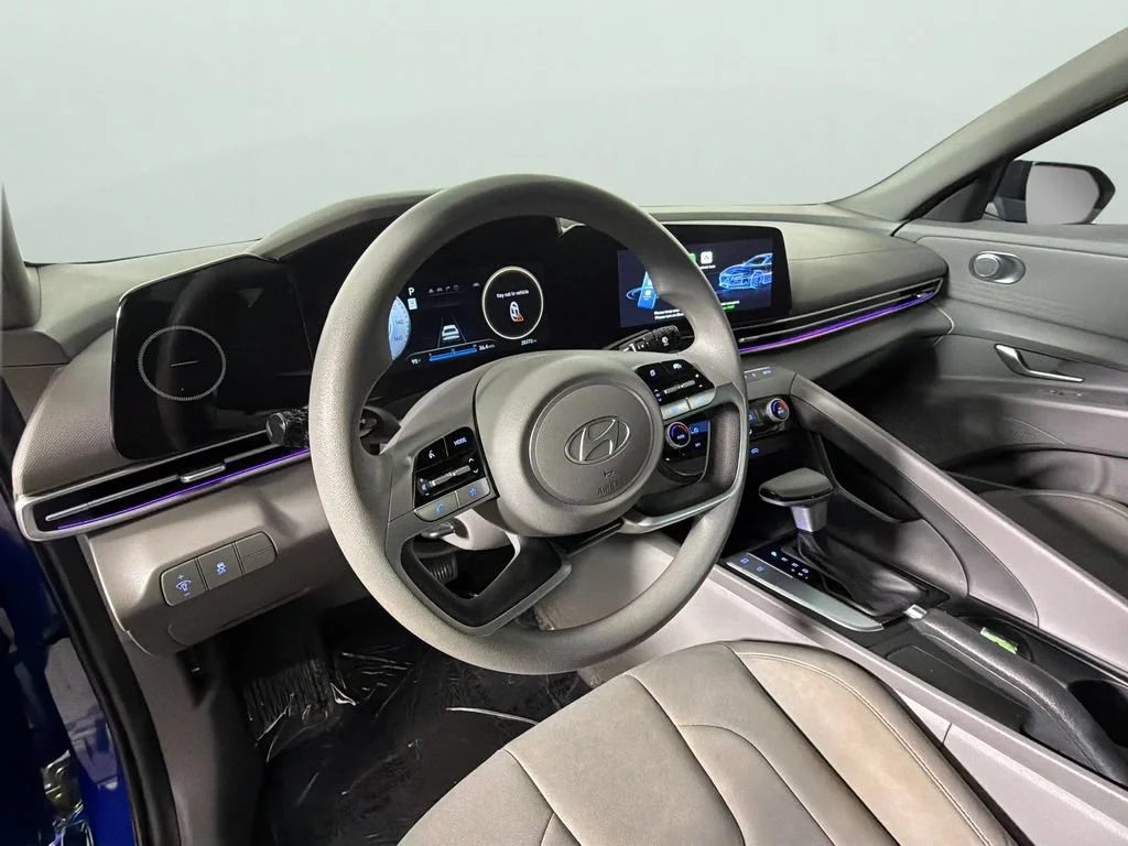 Used 2024 Blue Hyundai SEL image 18