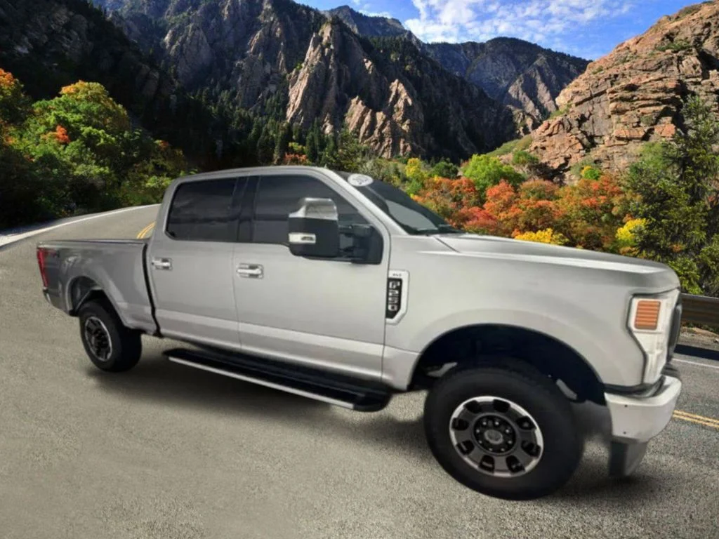 Used 2021 Silver Ford XLT image 4