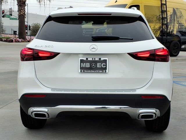 New 2026 White Mercedes-Benz GLA 250 image 22
