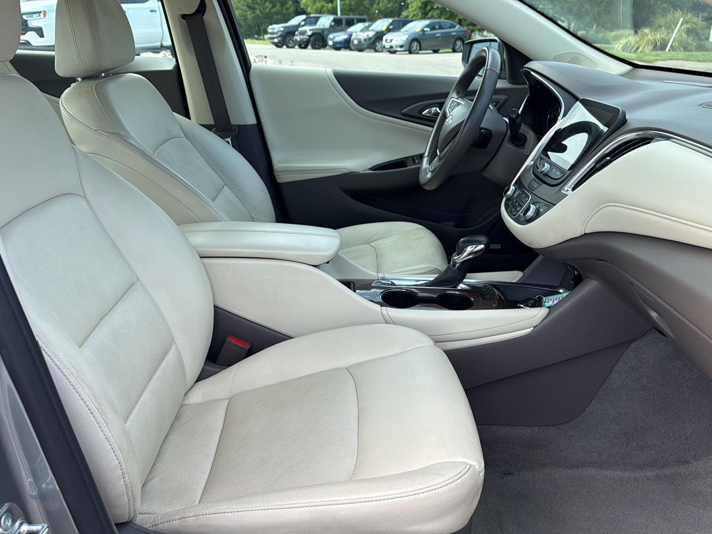 Used 2024 Sterling Gray Metallic Chevrolet LT image 11