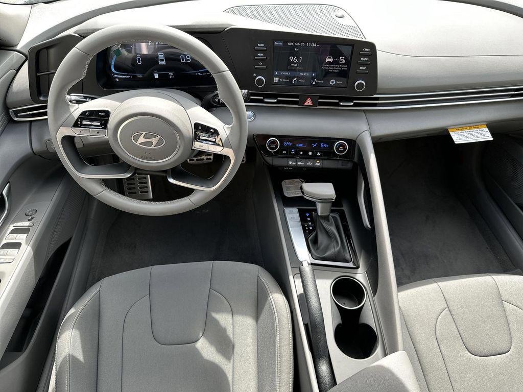 New 2026 Serenity White Hyundai SEL Sport image 10