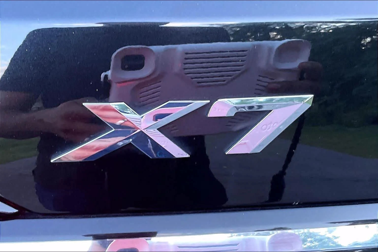 Used 2023 Black Sapphire Metallic BMW xDrive40i image 9
