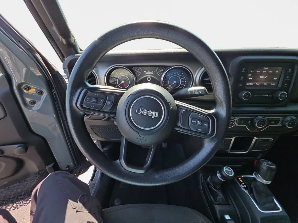 Used 2021 Sting-Gray Clearcoat Jeep Unlimited Sport image 11
